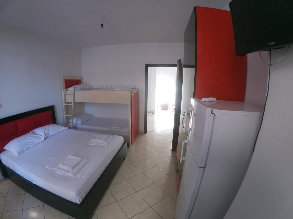 Honey Apartments Near Promenade Sarandë Exteriér fotografie